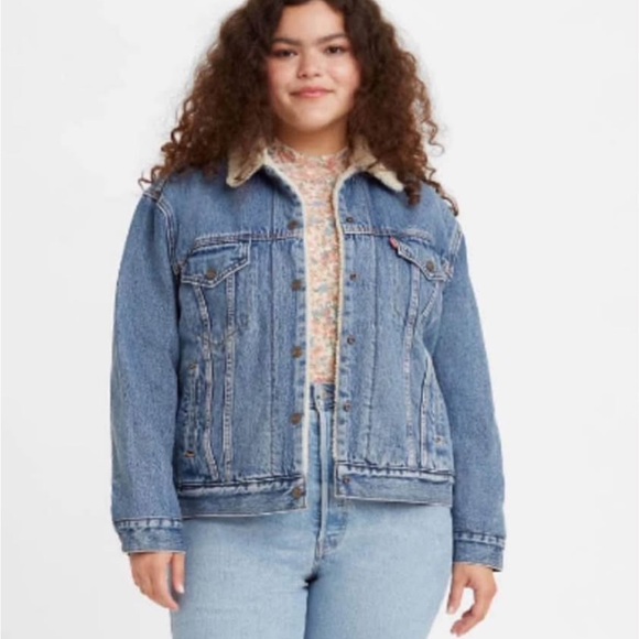 Levi's Jackets & Blazers - Levi’s premium ex-boyfriend fit Sherpa jacket